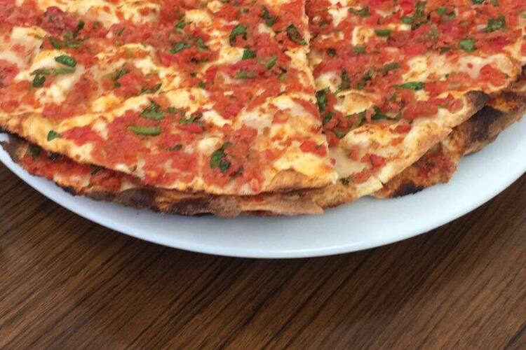 Mis Doner Yemek Dunyasi Yakacik Istanbul